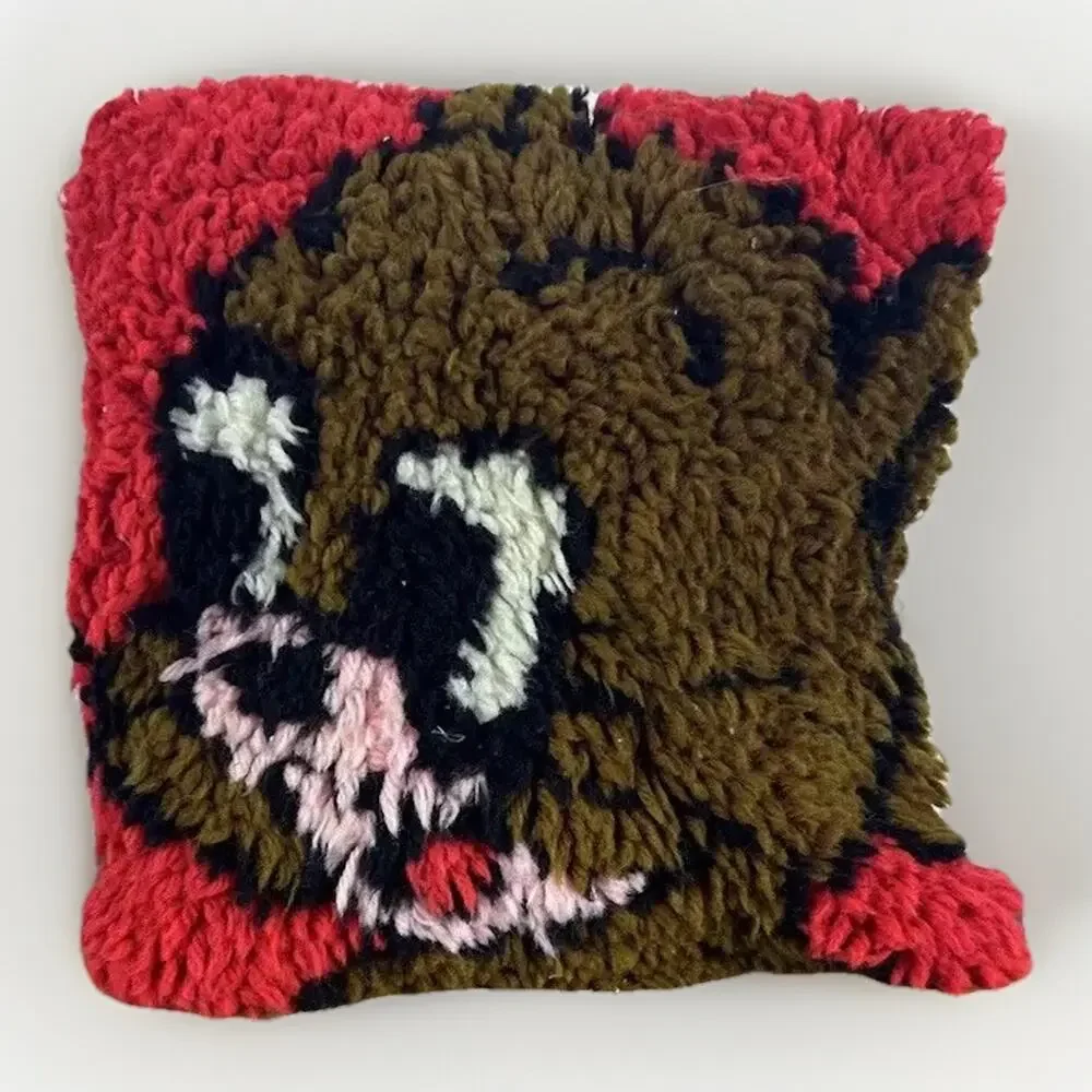 VTG TOM AND JERRY PILLOW. 10”x10” Jerry Hook And Loop